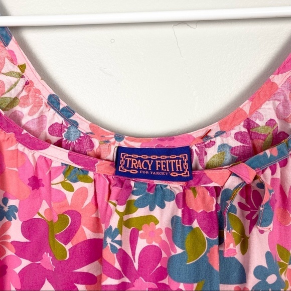 Tracy Feith for Target | Crazy Daisy Vibrant Pink Cap Sleeve Blouse Size Large - Picture 3 of 5